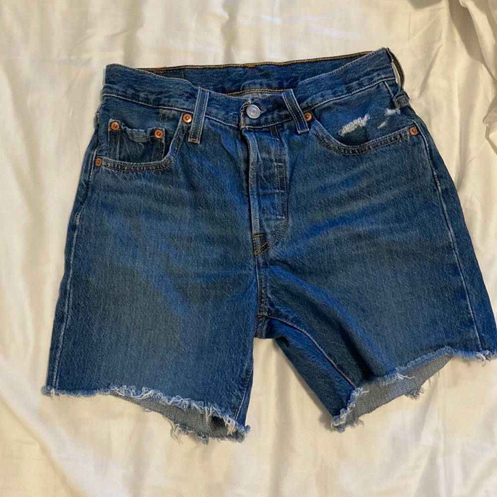 Levis 501 Denim Shorts, size 25
